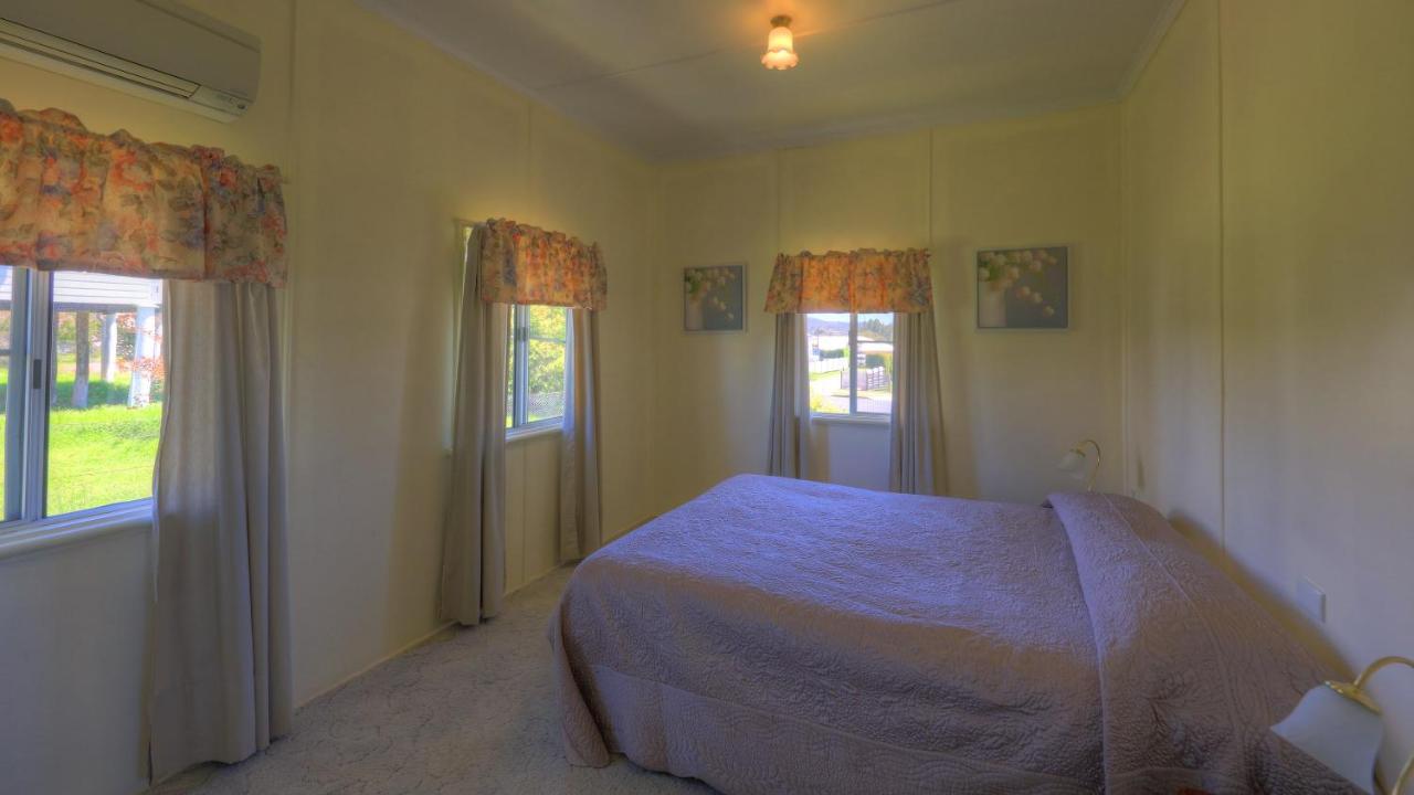 The Vines Motel & Cottages Stanthorpe Esterno foto